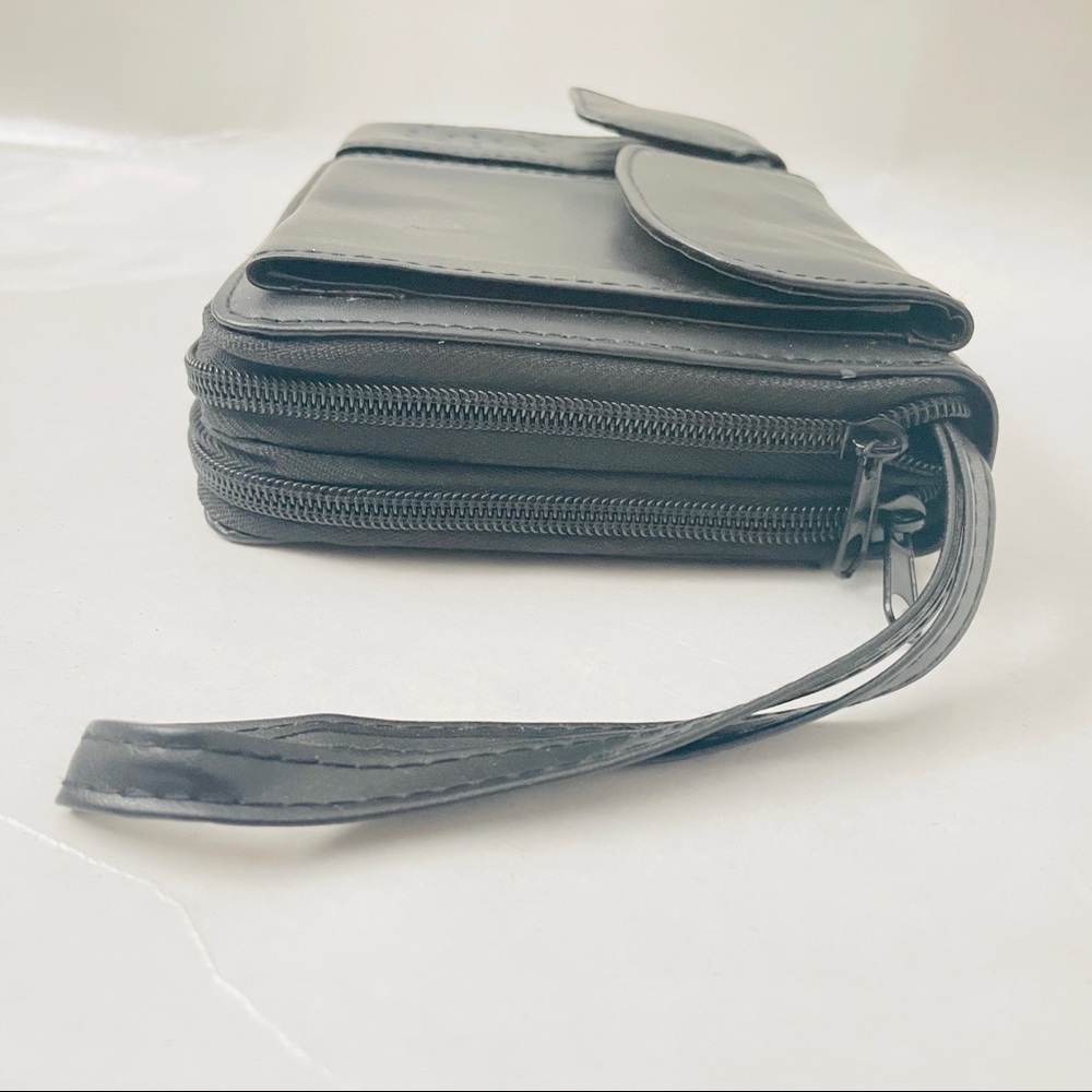 Portfolio All in One Binder, Multiple Pockets / Note-making / Calculators.